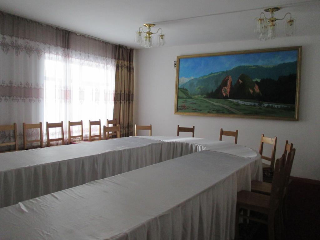 Otel Issyk-Kul Каракол Экстерьер фото