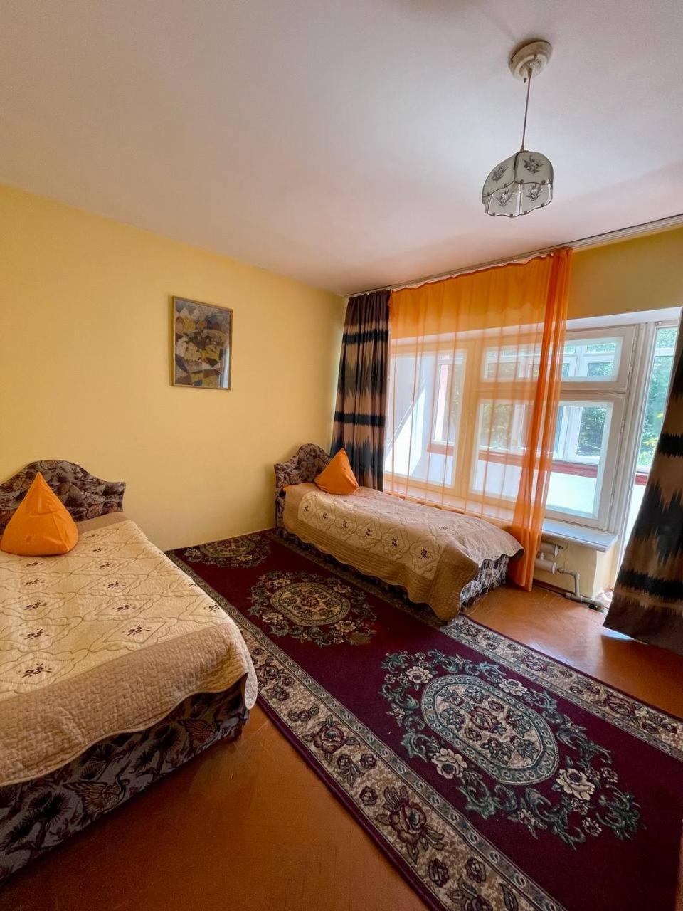 Otel Issyk-Kul Каракол Экстерьер фото