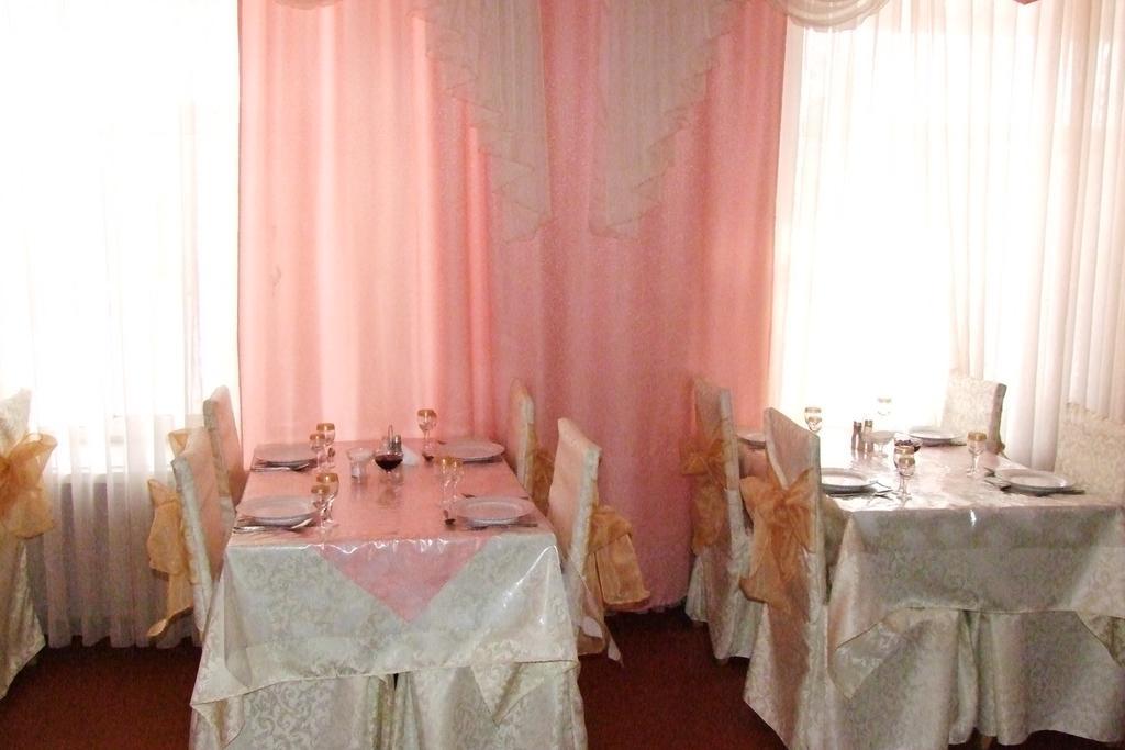 Otel Issyk-Kul Каракол Экстерьер фото