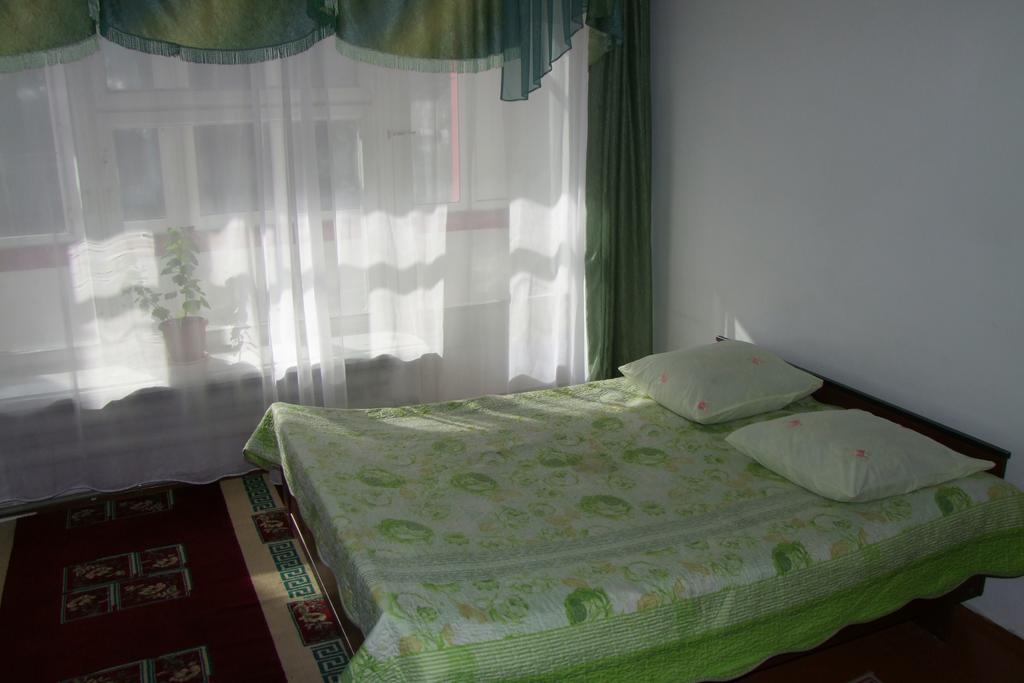 Otel Issyk-Kul Каракол Экстерьер фото