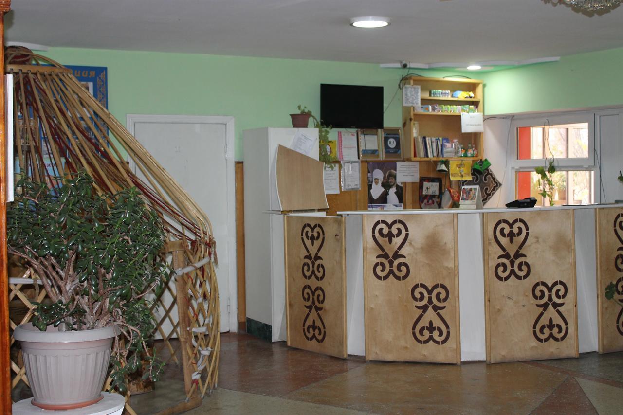 Otel Issyk-Kul Каракол Экстерьер фото